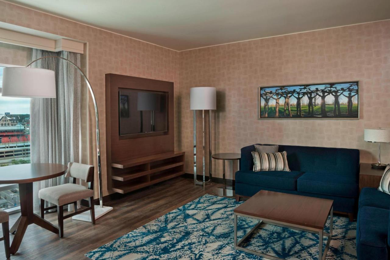 Buffalo Marriott At Lecom Harborcenter Εξωτερικό φωτογραφία